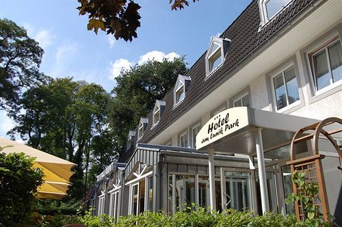 Biohotel Am Lunik Park Hohen Neuendorf Exterior foto